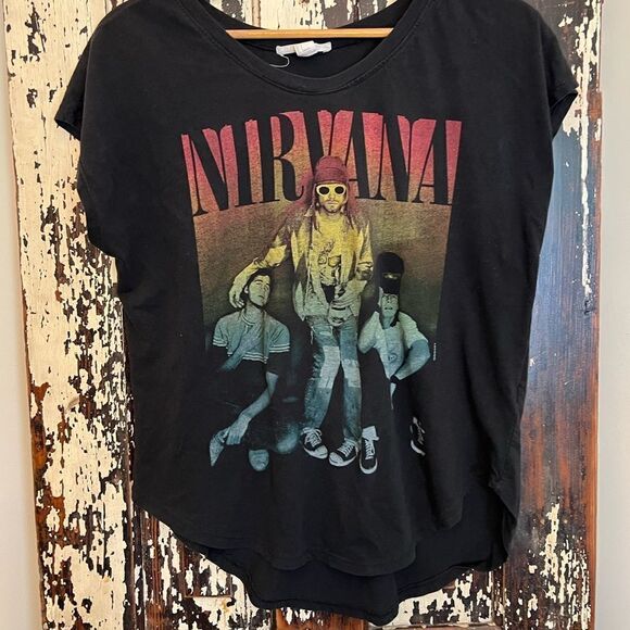 Nirvana Forever 21 women’s size small T-shirt. Size S. - Picture 1 of 6